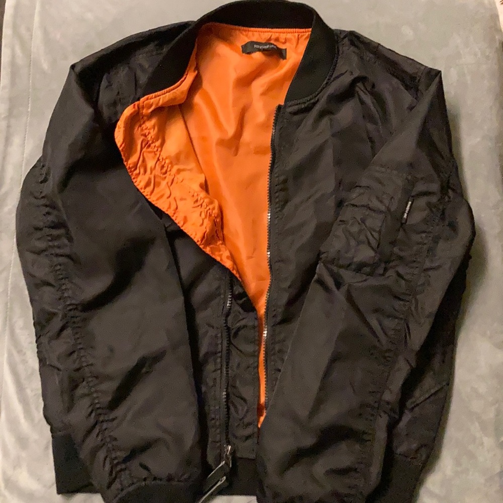 MENS FLIGHT JACKET   SIZE LRG     NWOT!!